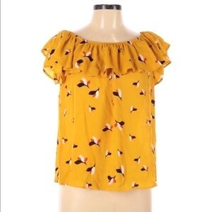 𝅺OFF the shoulder birds of paradise top